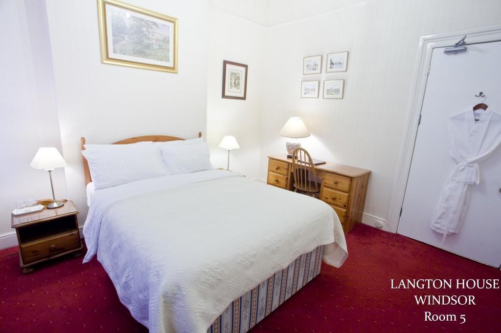 Langton House Bed & Breakfast Итън Екстериор снимка